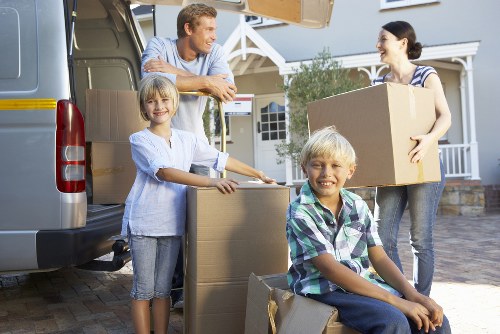 Reliable moving support service in Hithergreen